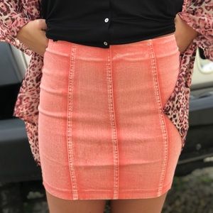Coral Trim Mini Skirt🌸😍